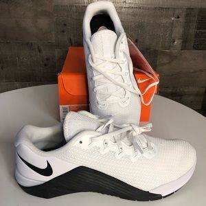 Nike Metcon 5 Athletic Shoes White/Black Men’s Sz 8, NEW with tags